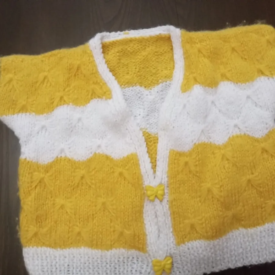 بافت کودک با جوراب نو