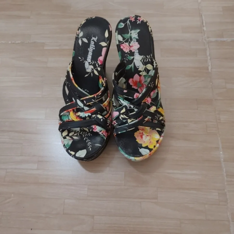 صندل پاشنه 10 سانت