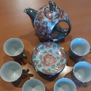 ست فنجان و قوری