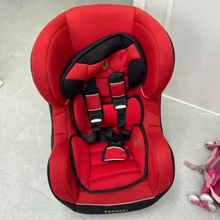 صندلی ماشین کاملا سالم