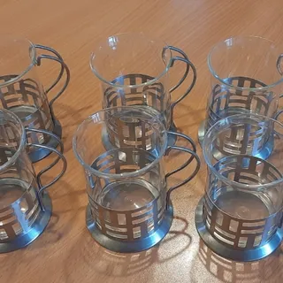 استکان پایه دار