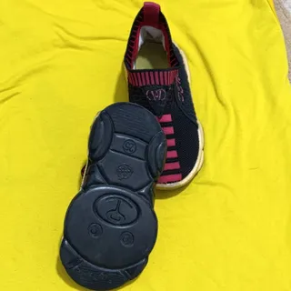 کفش راحتی  بچگانه