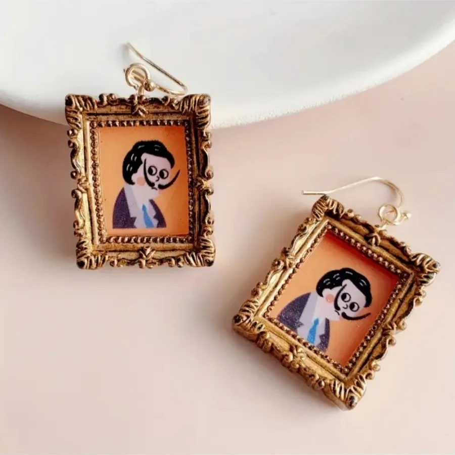 گوشواره قاب نقاشی