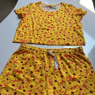 کراپ شورتک h&m