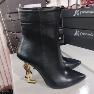 نیم بوت مجلسی  YSL پاشنه9