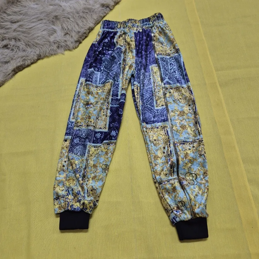 شلوار بچگانه