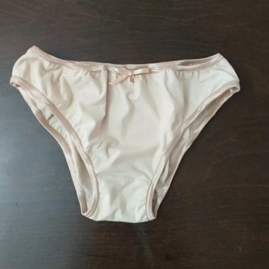 شورت نخی کرم