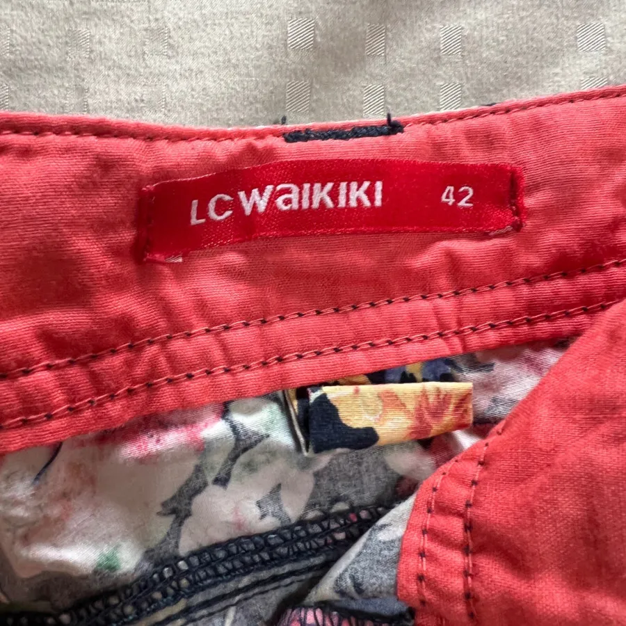 شلوارک برند ال سی ترک