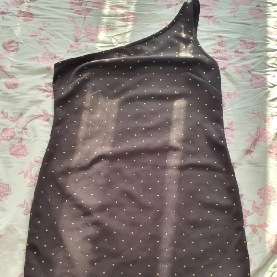 پیراهن تنگ و کوتاه مشکی