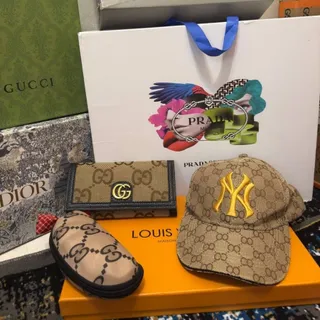 کیف پول برند گوچی