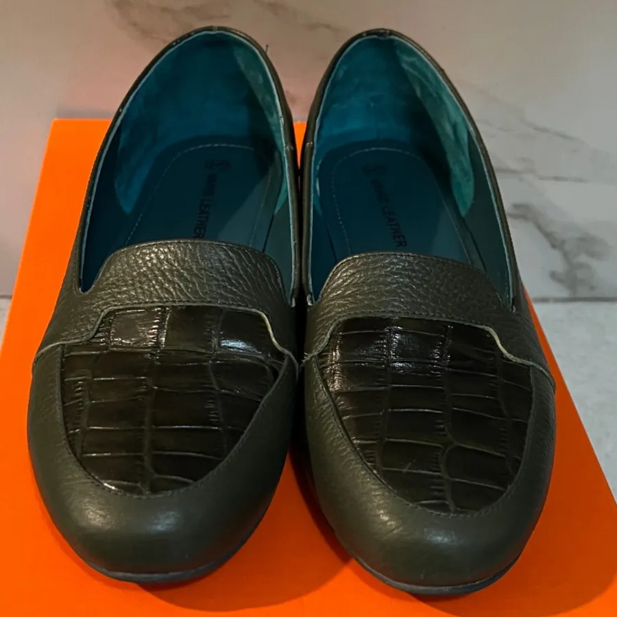 کالج چرم وحید