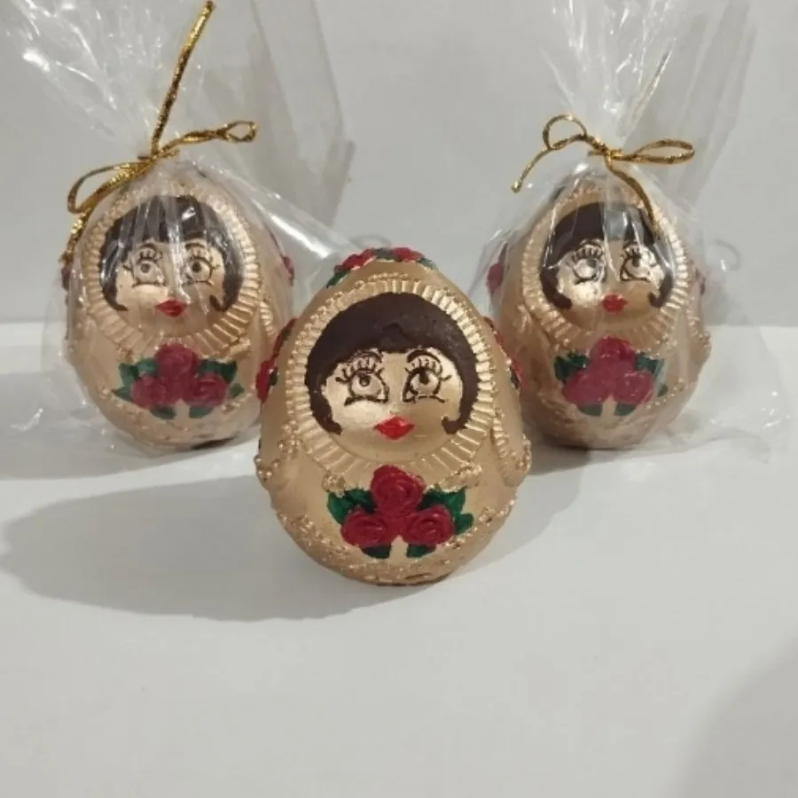 مجسمه تخم مرغ خاتون