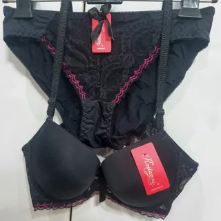 ست لباس زیر زنانه (سوتین