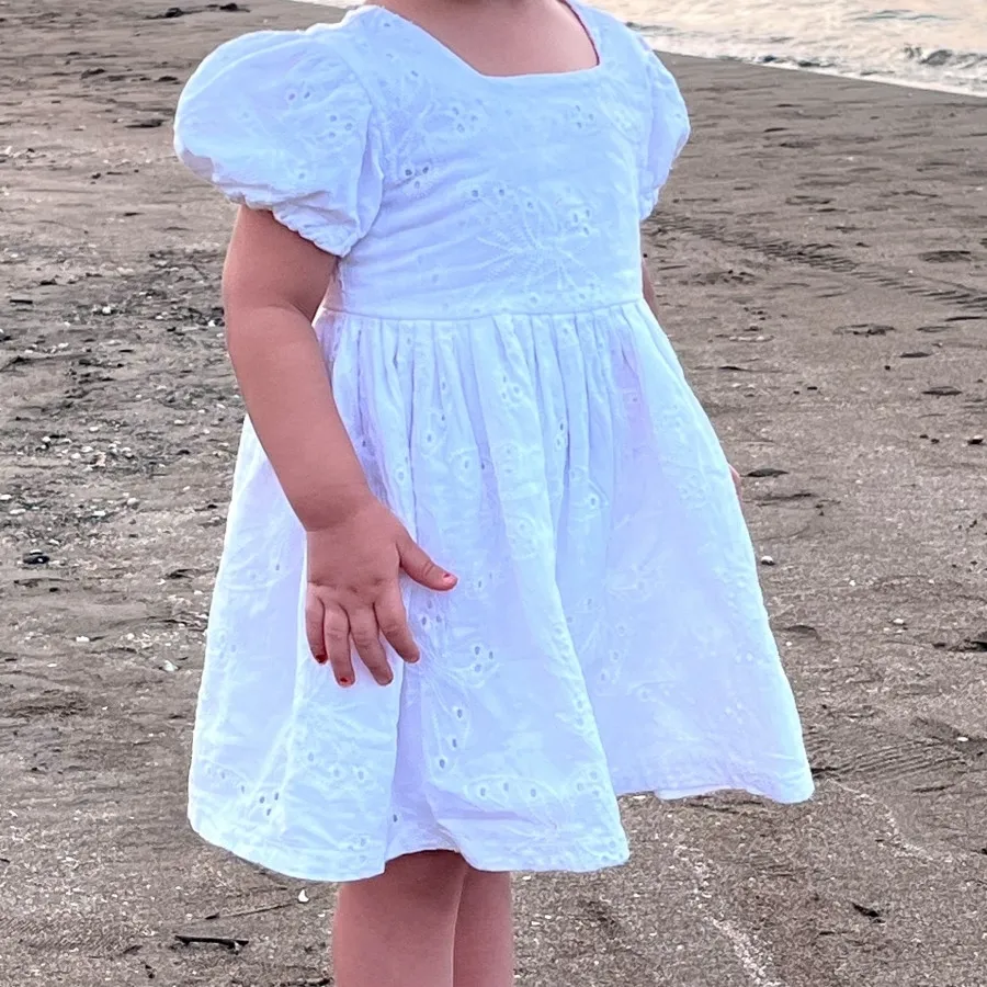 پیراهن دخترانه