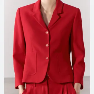 کت قرمز زارا