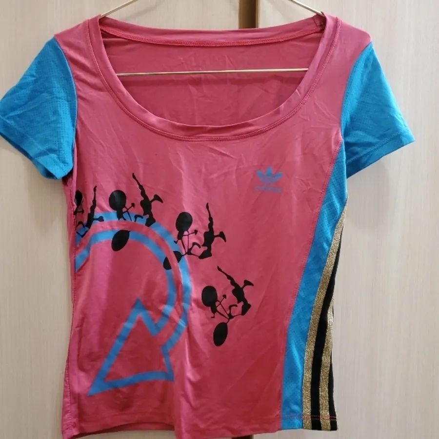 تاپ برند آدیداس