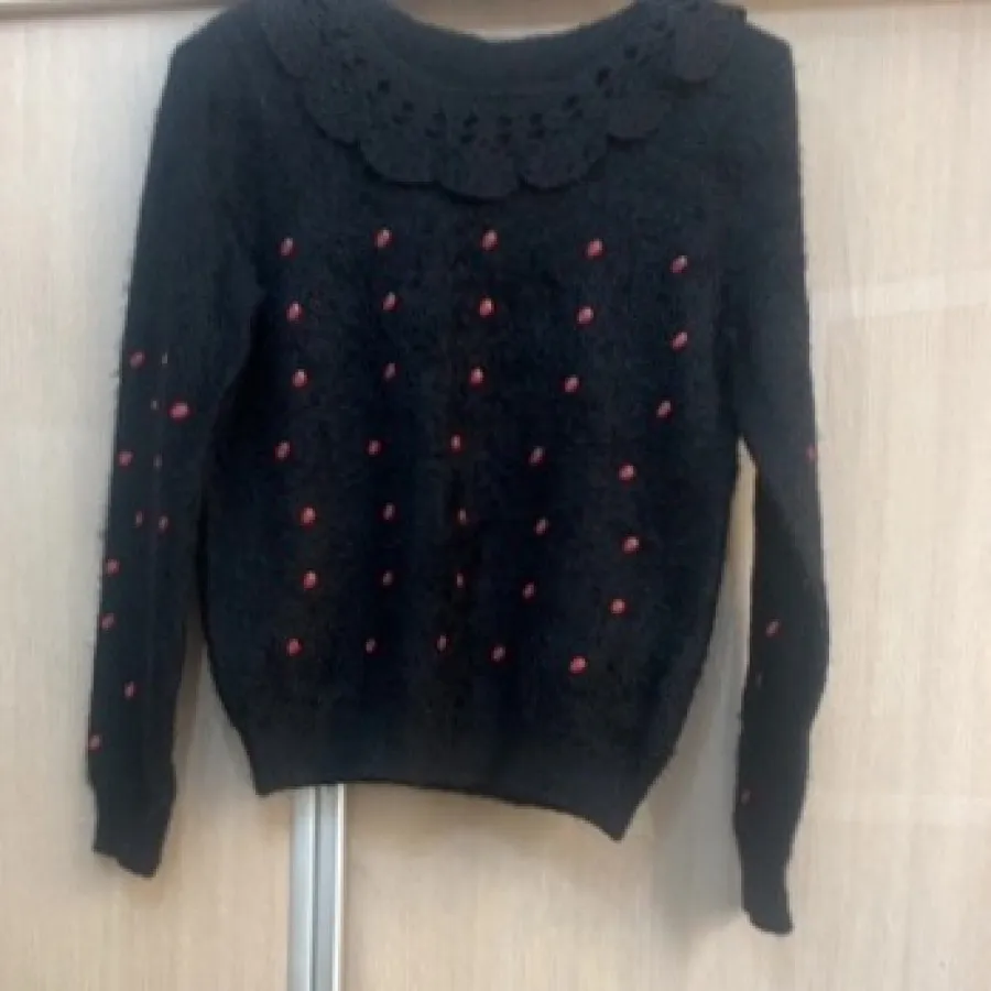 بلوز پشمی با یقه قلاب دوز