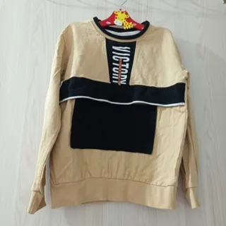 بلوز کاملا نو مناسب 6سال