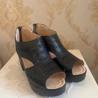 کفش پاشنه7سانت سایز40