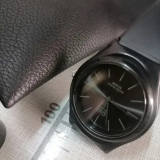 ساعت کیواندکیو