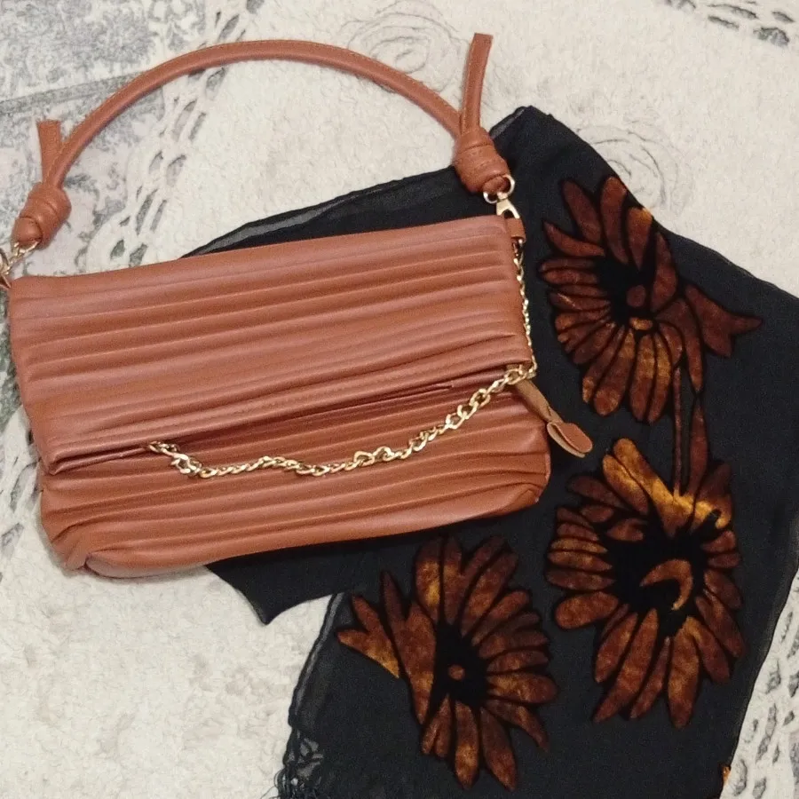 کیف و شال حریر طرح برجسته