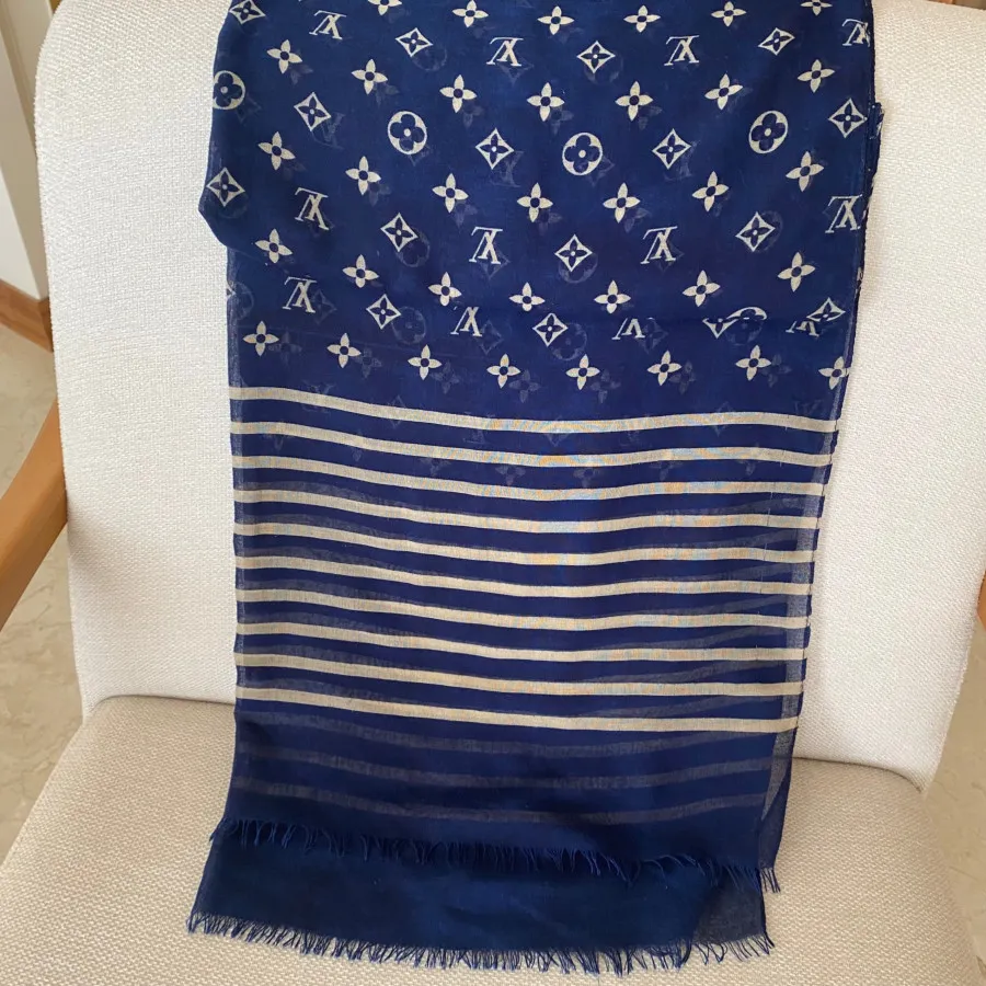 شال سبک و نرم