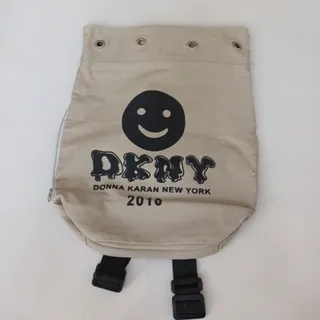 کوله پشتی کرمی