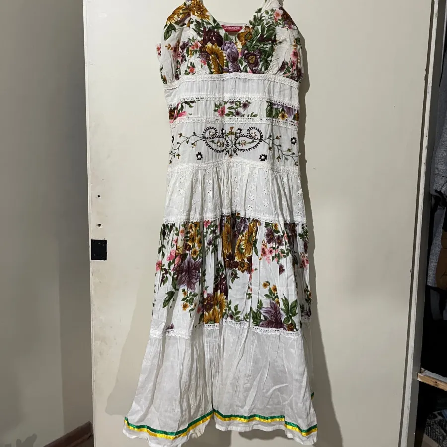 پیراهن ساحلی