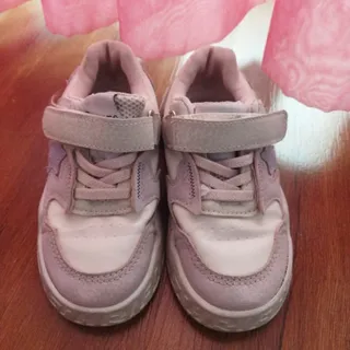 کفش دخترونه