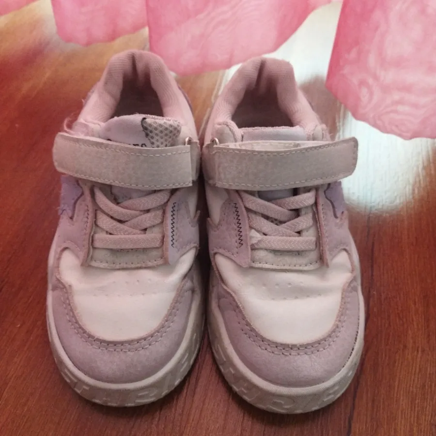 کفش دخترونه