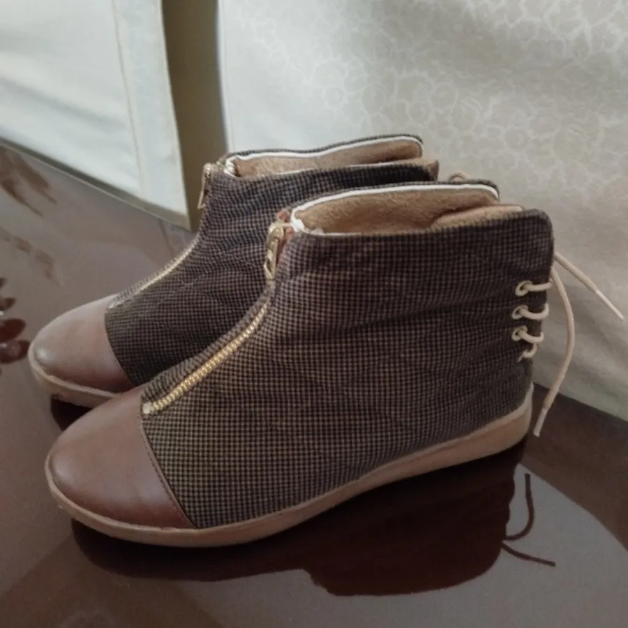 نیم بوت خارجی