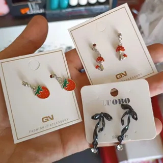 گوشواره مینیمال میخی