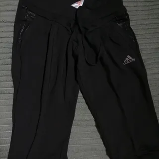 شلوارک ورزشی