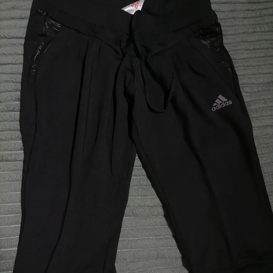 شلوارک ورزشی