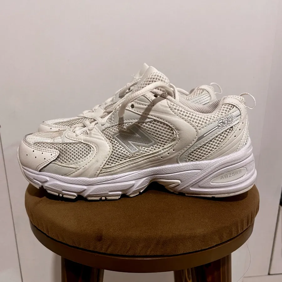 کتونی نیوبلانس