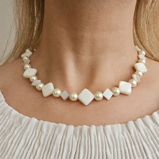 گردنبند صدف و مروارید