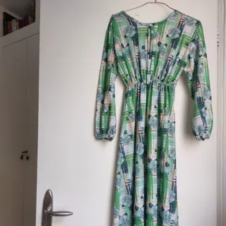 پیراهن ساحلی