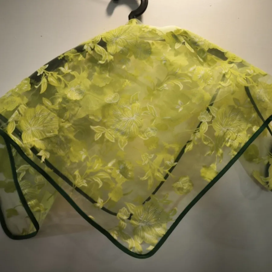 اسکارف زنانه