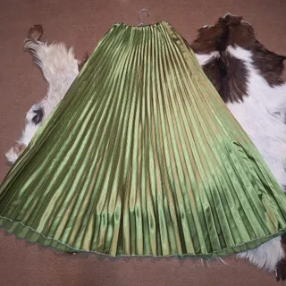 دامن پلیسه درشت