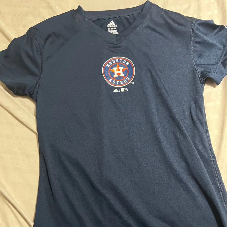 تیشرت آدیداس