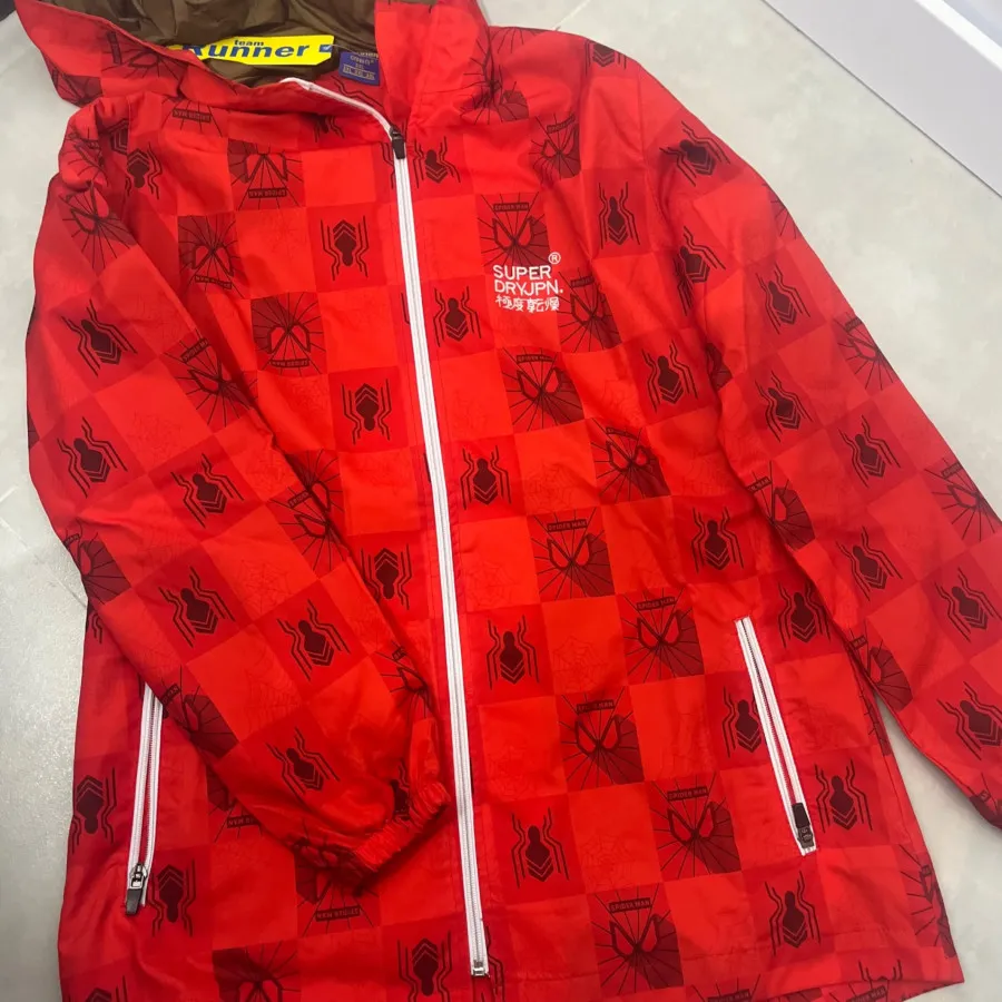 کاپشن برند رانر