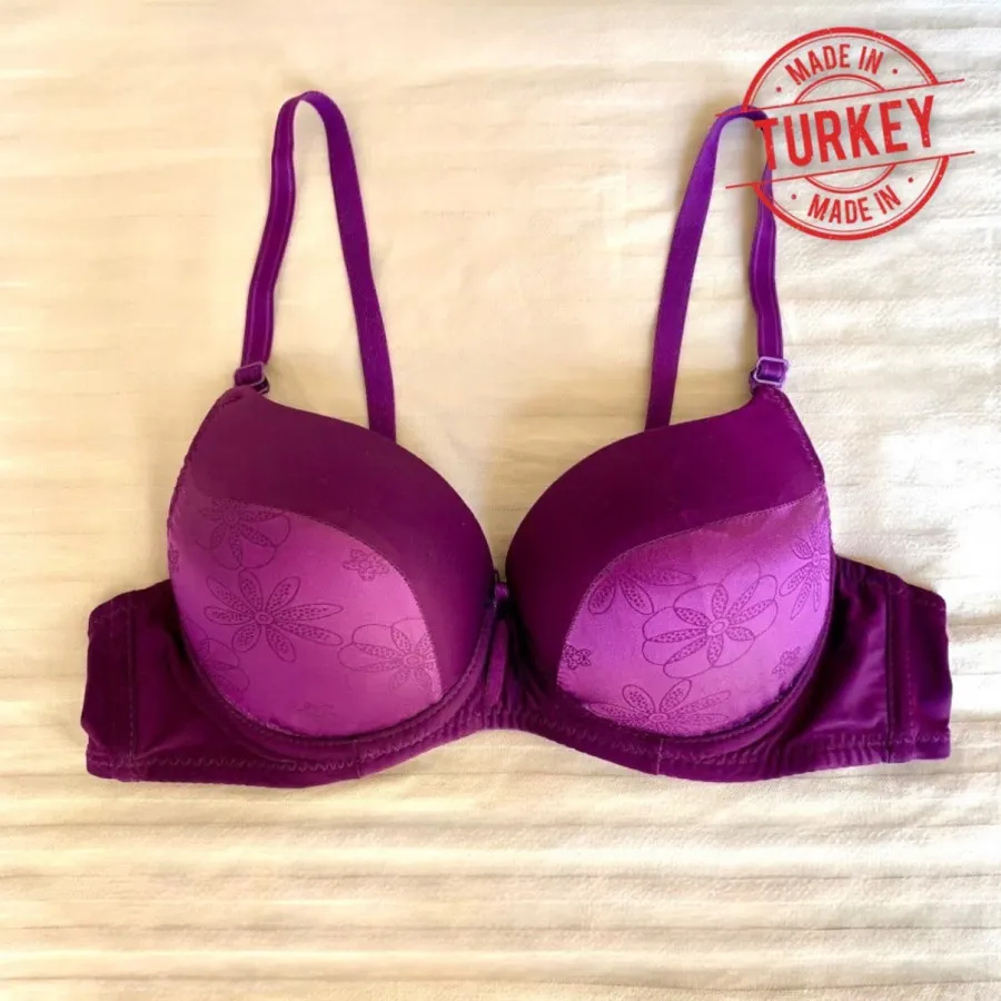 سوتین اسفنجی پوش آپ ساتن