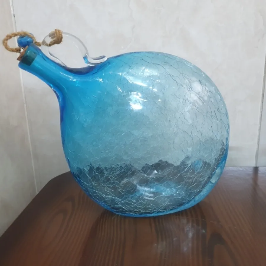 تنگ آبی شیشه ای