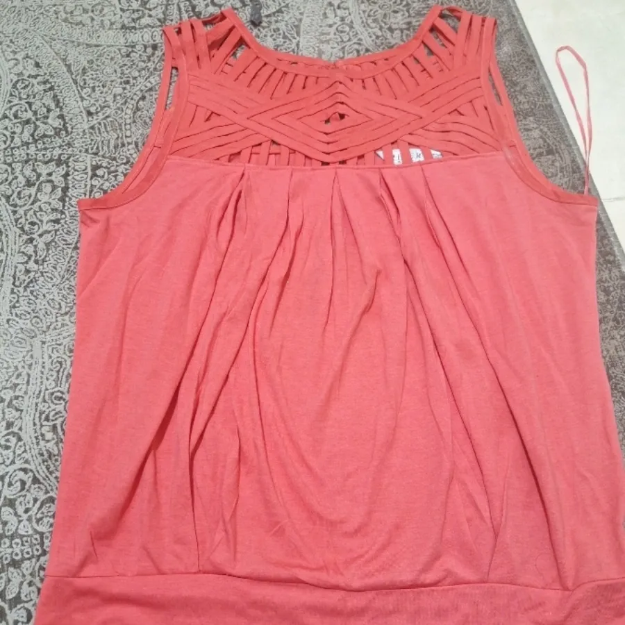 تاپ دخترانه