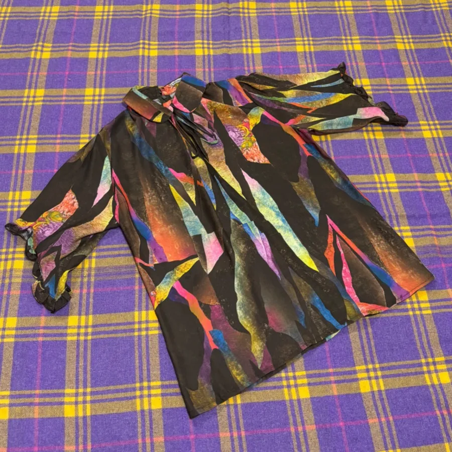 شومیز طرحدار