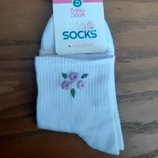 جوراب گلدوزی