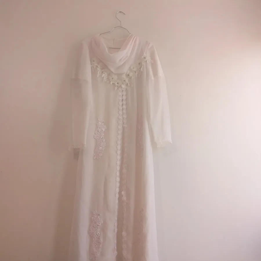 پیراهن کار شده  عقد و ن