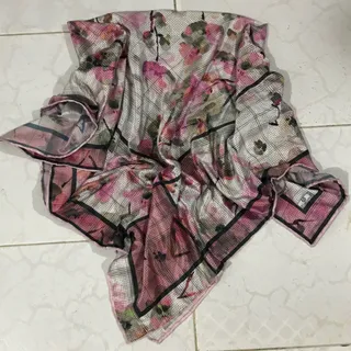 روسری مجلسی