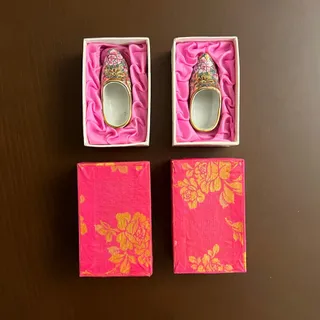 2تا کفش چینی دکوری قدیمی