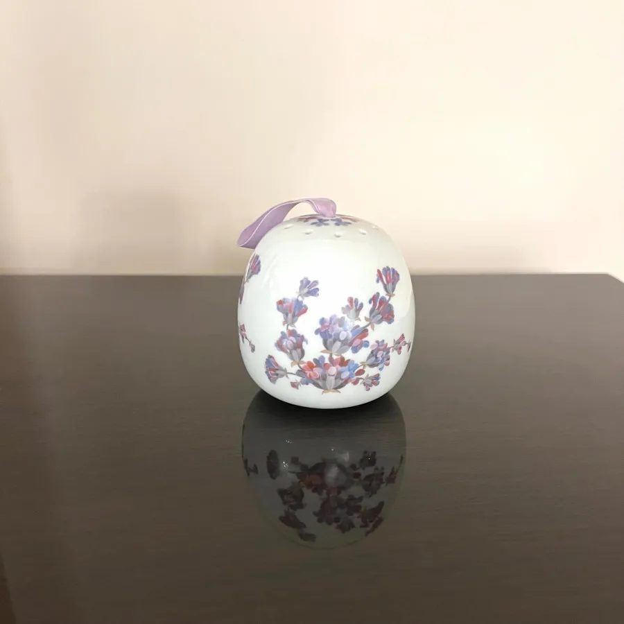 ظرف مخصوص مواد خوشبوکننده